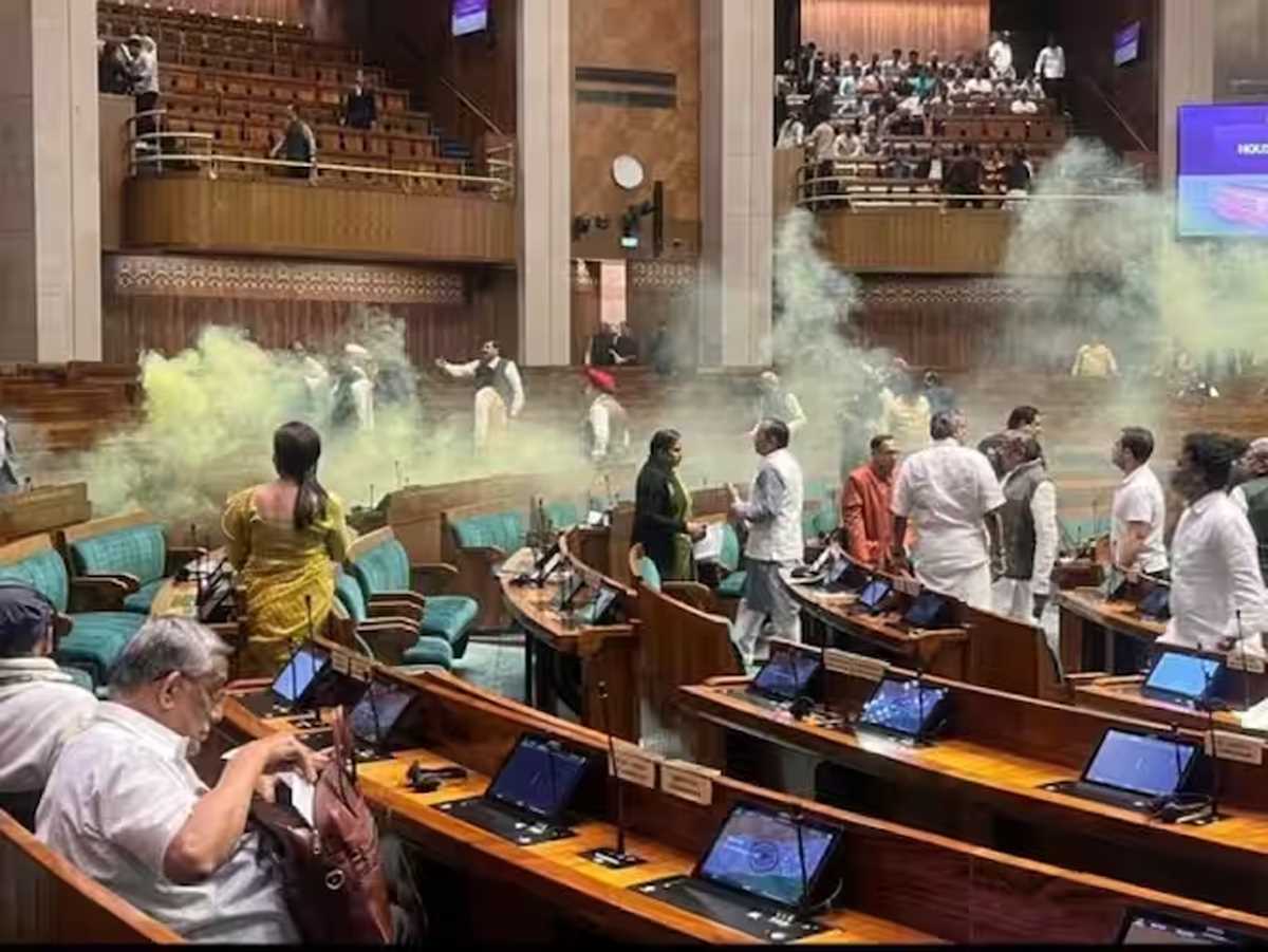 संसद की सुरक्षा में सेंध : दिल्ली की अदालत ने 6 आरोपियों को 14 दिन की न्यायिक हिरासत में भेजा